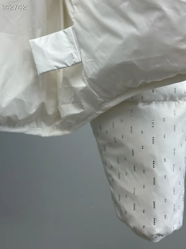 Moncler S-L 26yr225 (17)